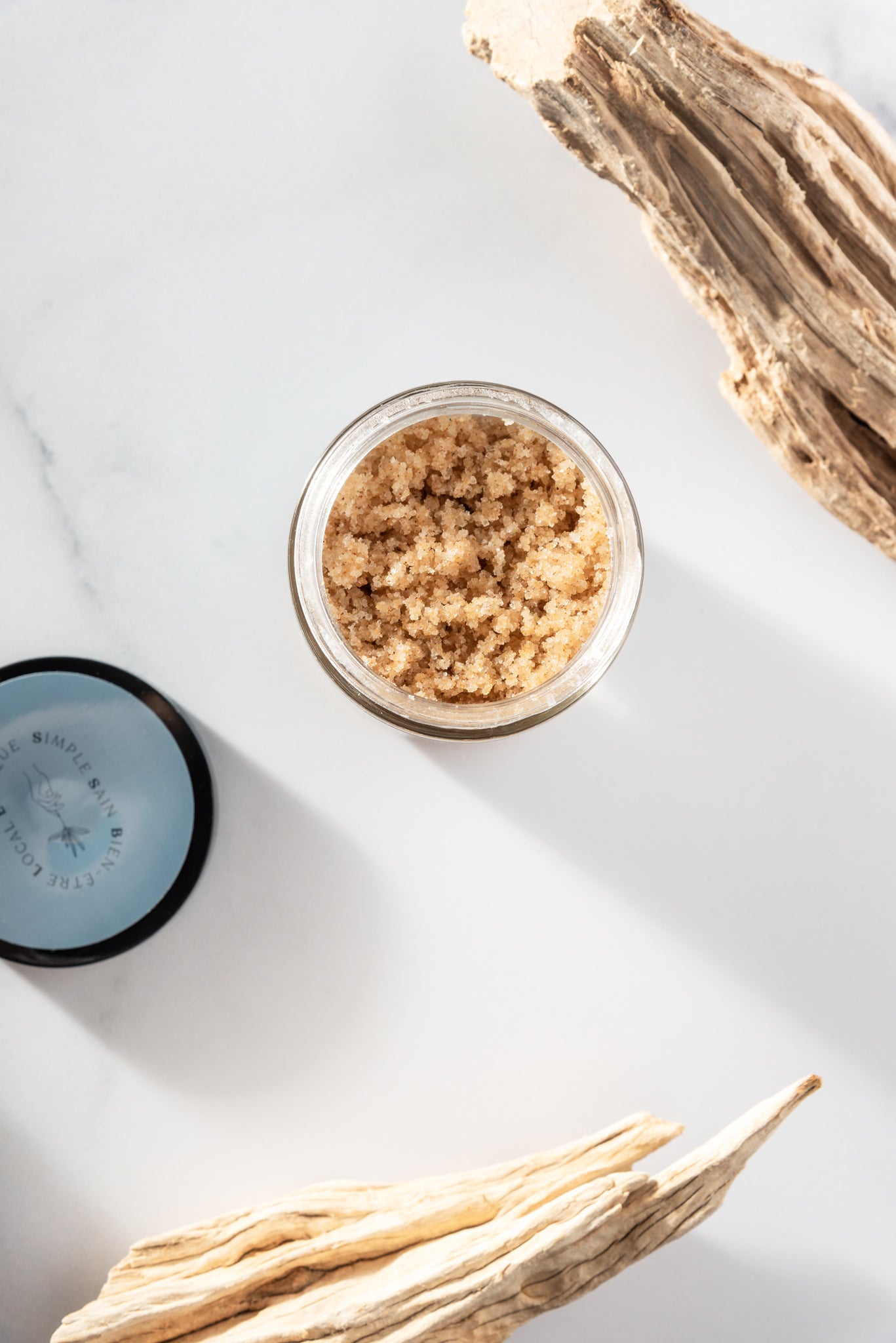 L'art de l'exfoliation pour une peau éclatante cet été ☀️