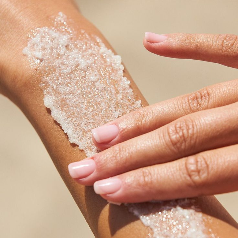 Comment intégrer l’exfoliation dans votre routine de soins